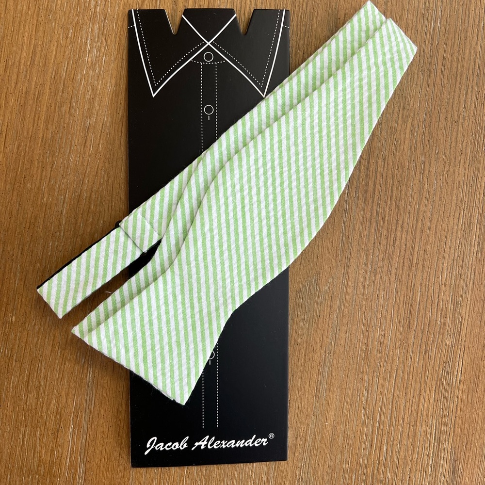 Men’s Bow tie- green seersucker